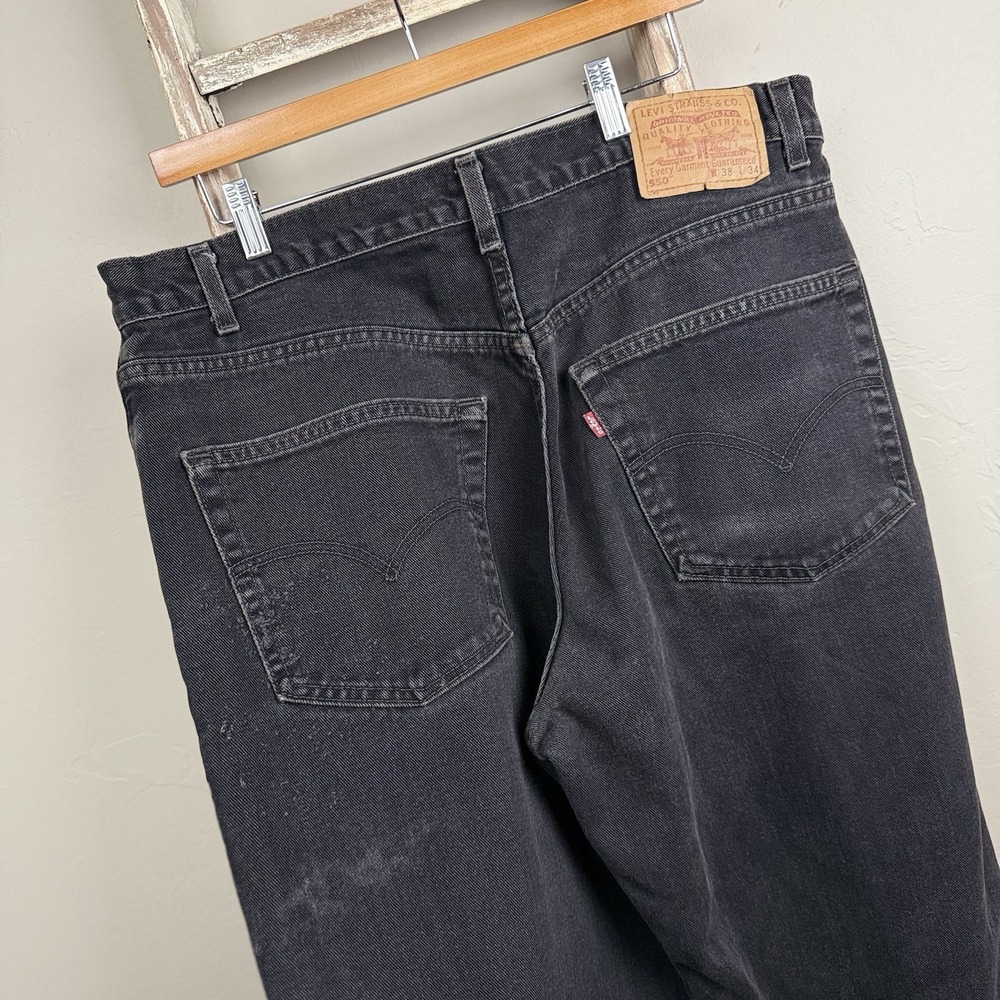 Vintage 2000 Levi 550 Relax Fit Black Denim Jeans size 38x32.5 - Picture 4 of 7